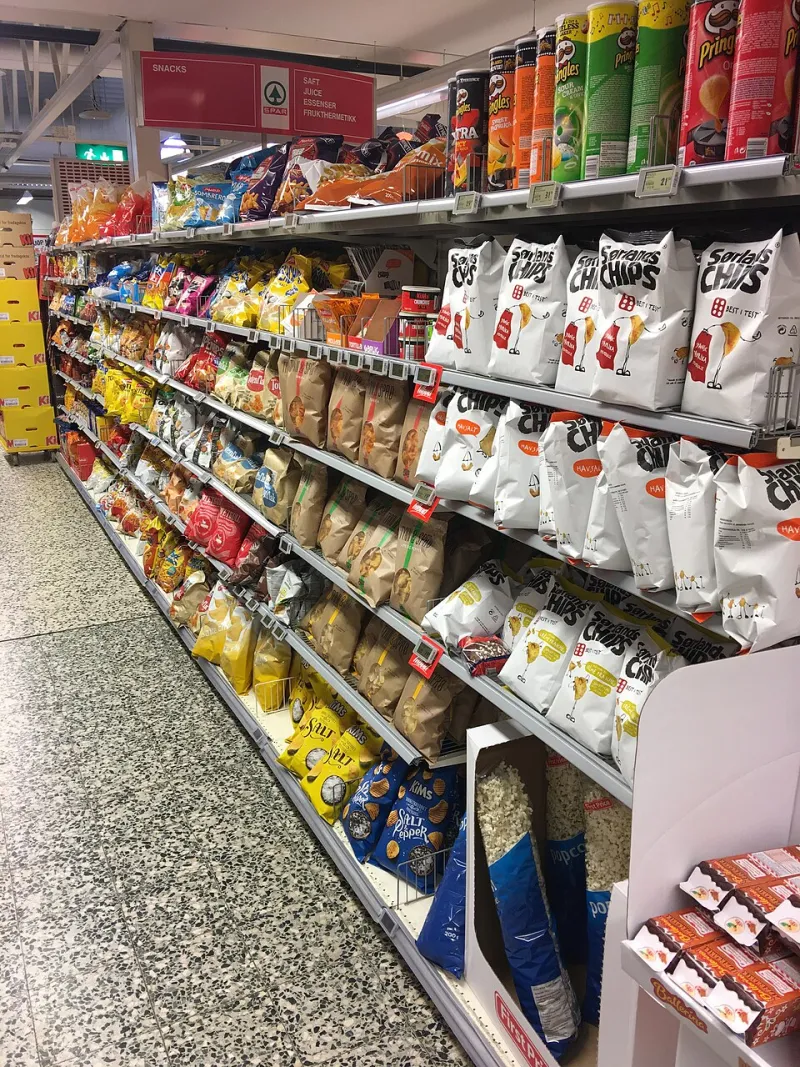 Biscuits, Boosts and Bad Ideas: Fuel-Tiering the 24-Hour Tesco Run for Your Next Slots Marathon