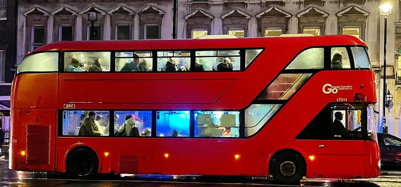 Between the Stops: Three Nights on London's N-Routes Finding Out What Night Workers Really Bet On